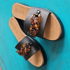 Lowest Price I Can Go! Yellow Box Black and Tan Slides.